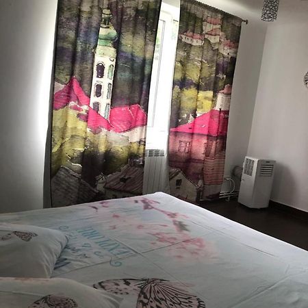 Central Home П'ятра-Нямц Екстер'єр фото