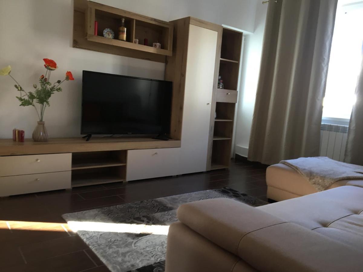 Central Home П'ятра-Нямц Екстер'єр фото